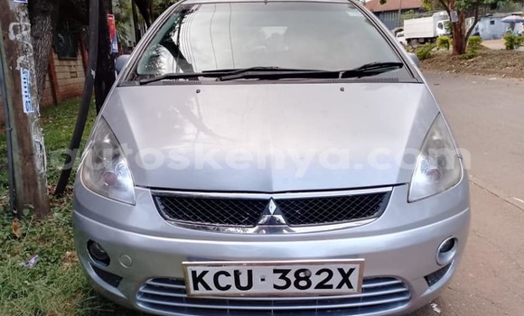 Oofamaa Mitsubishi Colt Silver Makiinaa iti Nairobi keessatti Nairobi keessatti Oofamaa Mitsubishi Colt Silver Makiinaa iti Nairobi keessatti Nairobi keessatti