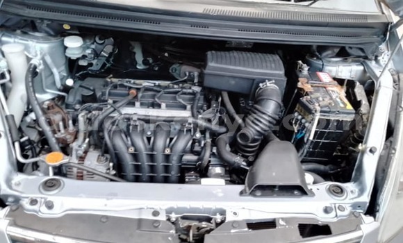 Oofamaa Mitsubishi Colt Silver Makiinaa iti Nairobi keessatti Nairobi keessatti Oofamaa Mitsubishi Colt Silver Makiinaa iti Nairobi keessatti Nairobi keessatti