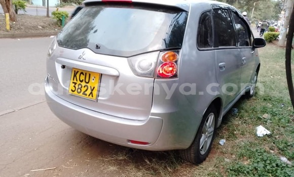 Oofamaa Mitsubishi Colt Silver Makiinaa iti Nairobi keessatti Nairobi keessatti Oofamaa Mitsubishi Colt Silver Makiinaa iti Nairobi keessatti Nairobi keessatti
