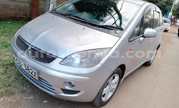 Oofamaa Mitsubishi Colt Silver Makiinaa iti Nairobi keessatti Nairobi keessatti Oofamaa Mitsubishi Colt Silver Makiinaa iti Nairobi keessatti Nairobi keessatti