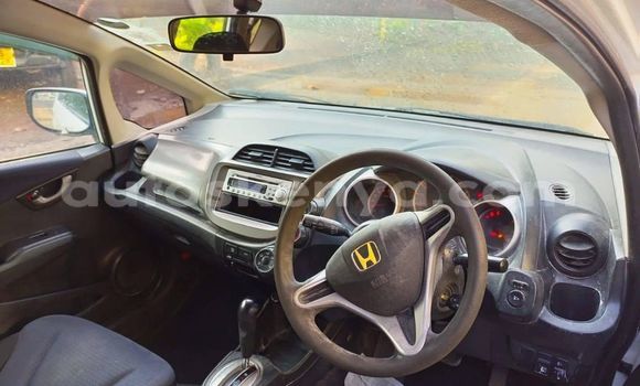 Oofamaa Honda Fit White Makiinaa iti Nairobi keessatti Nairobi keessatti Oofamaa Honda Fit White Makiinaa iti Nairobi keessatti Nairobi keessatti