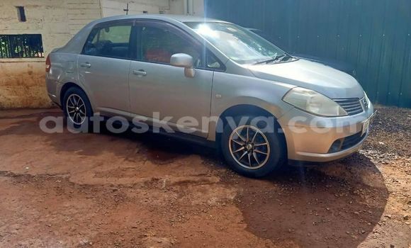Nunua Ilio tumika Nissan tiida Fedha Gari ndani ya Nairobi nchini Nairobi