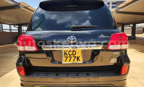 Oofamaa Toyota Land Cruiser Black Makiinaa iti Nairobi keessatti Nairobi keessatti Oofamaa Toyota Land Cruiser Black Makiinaa iti Nairobi keessatti Nairobi keessatti