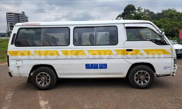 Oofamaa Nissan Caravan White Makiinaa iti Nairobi keessatti Nairobi keessatti Oofamaa Nissan Caravan White Makiinaa iti Nairobi keessatti Nairobi keessatti
