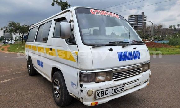 Oofamaa Nissan Caravan White Makiinaa iti Nairobi keessatti Nairobi keessatti Oofamaa Nissan Caravan White Makiinaa iti Nairobi keessatti Nairobi keessatti