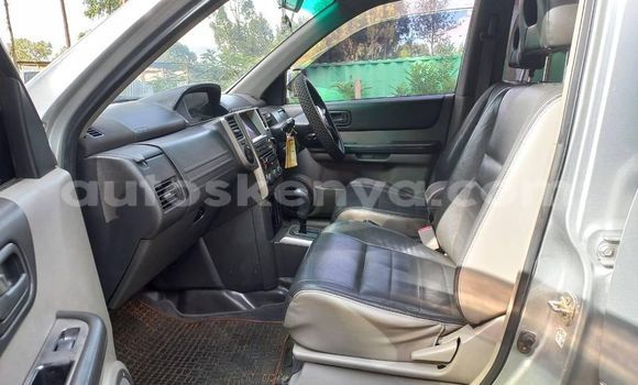 Oofamaa Nissan X–Trail Silver Makiinaa iti Nairobi keessatti Nairobi keessatti Oofamaa Nissan X–Trail Silver Makiinaa iti Nairobi keessatti Nairobi keessatti