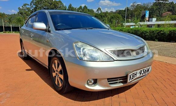 Oofamaa Toyota Allion Silver Makiinaa iti Nairobi keessatti Nairobi keessatti