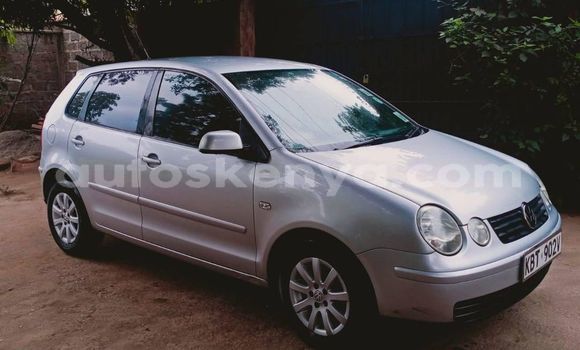Nunua Ilio tumika Volkswagen Polo Fedha Gari ndani ya Nairobi nchini Nairobi