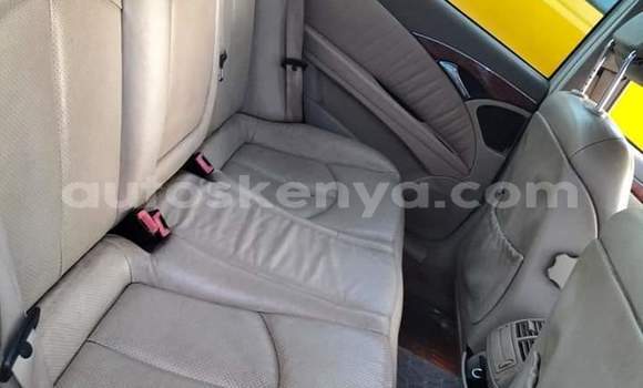 Buy Used Mercedes‒Benz E–Class Red Car in Nairobi in Nairobi Buy Used Mercedes‒Benz E–Class Red Car in Nairobi in Nairobi
