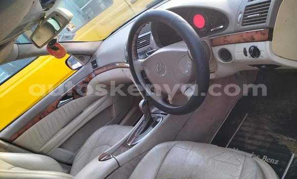 Buy Used Mercedes‒Benz E–Class Red Car in Nairobi in Nairobi Buy Used Mercedes‒Benz E–Class Red Car in Nairobi in Nairobi