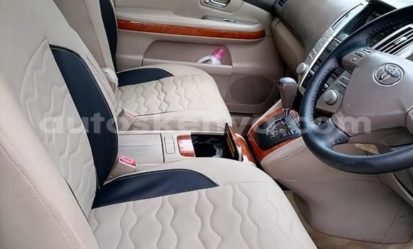 Buy Used Toyota Harrier Beige Car in Nairobi in Nairobi Buy Used Toyota Harrier Beige Car in Nairobi in Nairobi