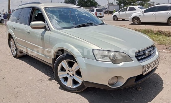Oofamaa Subaru Outback Beige Makiinaa iti Nairobi keessatti Nairobi keessatti