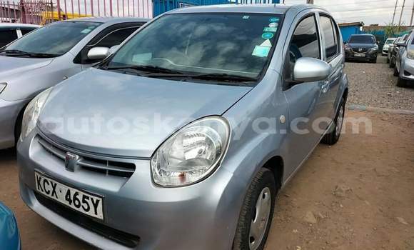 Oofamaa Toyota Passo Silver Makiinaa iti Nairobi keessatti Nairobi keessatti