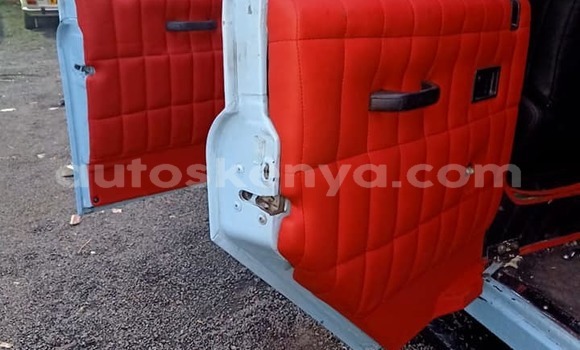 Buy Used Land Rover Defender Blue Car in Nairobi in Nairobi Buy Used Land Rover Defender Blue Car in Nairobi in Nairobi