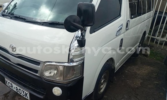 Buy Used Toyota Hiace White Car in Nairobi in Nairobi