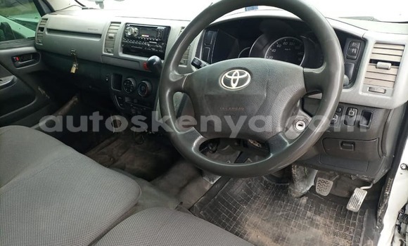 Buy Used Toyota Hiace White Car in Nairobi in Nairobi Buy Used Toyota Hiace White Car in Nairobi in Nairobi