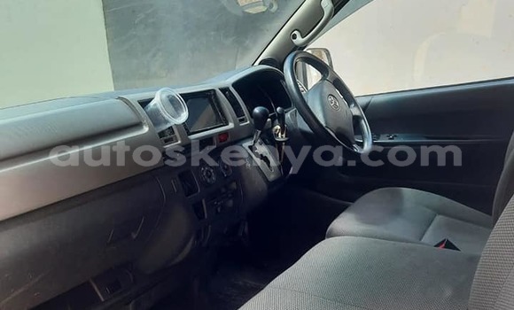 Buy Used Toyota Hiace White Car in Nairobi in Nairobi Buy Used Toyota Hiace White Car in Nairobi in Nairobi