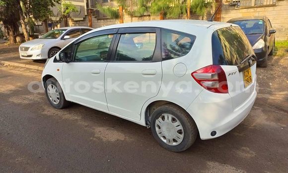 Oofamaa Honda Fit White Makiinaa iti Nairobi keessatti Nairobi keessatti Oofamaa Honda Fit White Makiinaa iti Nairobi keessatti Nairobi keessatti