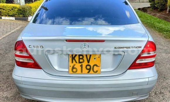 Oofamaa Mercedes‒Benz C–Class Silver Makiinaa iti Nairobi keessatti Nairobi keessatti Oofamaa Mercedes‒Benz C–Class Silver Makiinaa iti Nairobi keessatti Nairobi keessatti