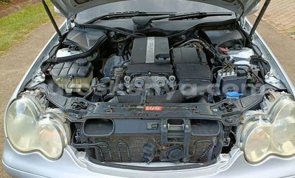 Oofamaa Mercedes‒Benz C–Class Silver Makiinaa iti Nairobi keessatti Nairobi keessatti Oofamaa Mercedes‒Benz C–Class Silver Makiinaa iti Nairobi keessatti Nairobi keessatti