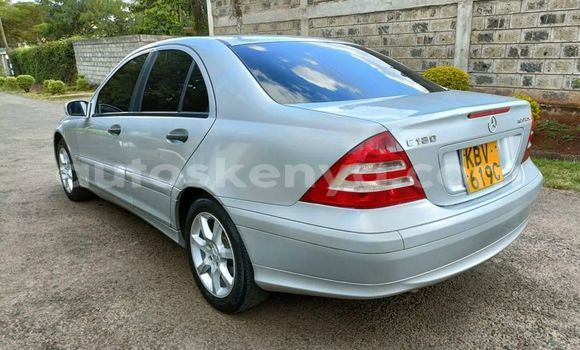 Oofamaa Mercedes‒Benz C–Class Silver Makiinaa iti Nairobi keessatti Nairobi keessatti Oofamaa Mercedes‒Benz C–Class Silver Makiinaa iti Nairobi keessatti Nairobi keessatti