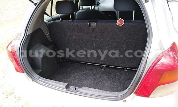 Nunua Ilio tumika Toyota Vitz Fedha Gari ndani ya Nairobi nchini Nairobi Nunua Ilio tumika Toyota Vitz Fedha Gari ndani ya Nairobi nchini Nairobi