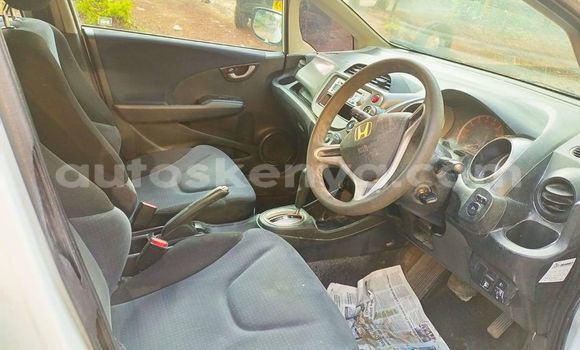 Buy Used Honda Fit White Car in Nairobi in Nairobi Buy Used Honda Fit White Car in Nairobi in Nairobi