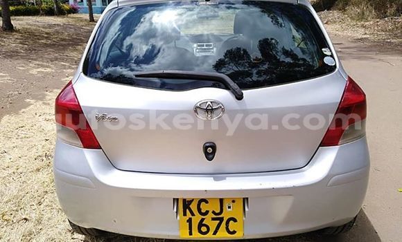 Nunua Ilio tumika Toyota Vitz Fedha Gari ndani ya Nairobi nchini Nairobi Nunua Ilio tumika Toyota Vitz Fedha Gari ndani ya Nairobi nchini Nairobi