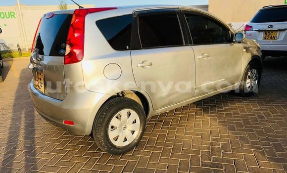 Oofamaa Nissan Note Silver Makiinaa iti Nairobi keessatti Nairobi keessatti Oofamaa Nissan Note Silver Makiinaa iti Nairobi keessatti Nairobi keessatti