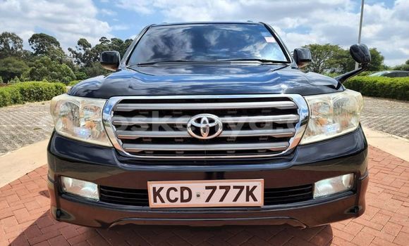Oofamaa Toyota Land Cruiser Black Makiinaa iti Nairobi keessatti Nairobi keessatti Oofamaa Toyota Land Cruiser Black Makiinaa iti Nairobi keessatti Nairobi keessatti