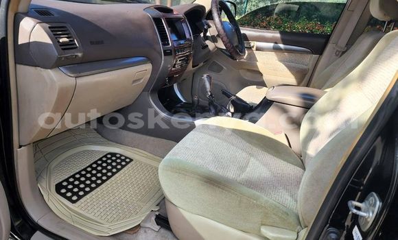 Oofamaa Toyota Land Cruiser Prado Black Makiinaa iti Nairobi keessatti Nairobi keessatti Oofamaa Toyota Land Cruiser Prado Black Makiinaa iti Nairobi keessatti Nairobi keessatti