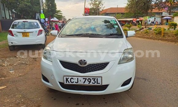 Buy Used Toyota Belta White Car in Nairobi in Nairobi