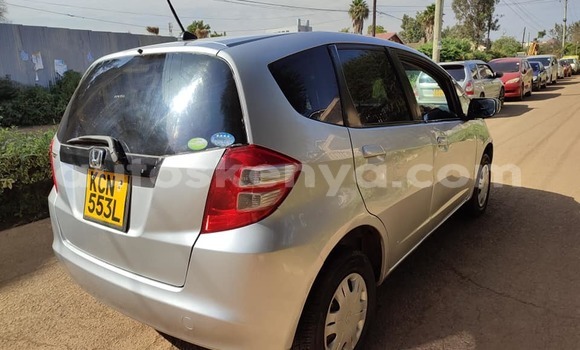 Oofamaa Honda Fit Silver Makiinaa iti Nairobi keessatti Nairobi keessatti Oofamaa Honda Fit Silver Makiinaa iti Nairobi keessatti Nairobi keessatti