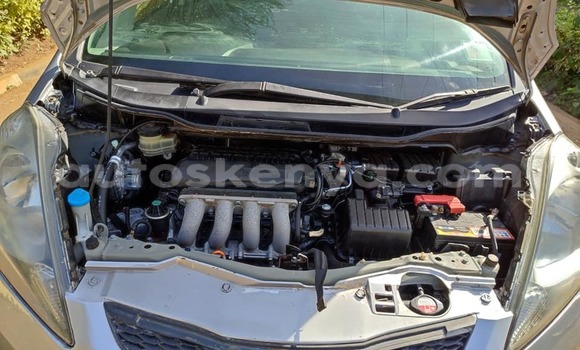 Oofamaa Honda Fit Silver Makiinaa iti Nairobi keessatti Nairobi keessatti Oofamaa Honda Fit Silver Makiinaa iti Nairobi keessatti Nairobi keessatti