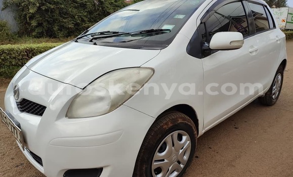 Nunua Ilio tumika Toyota Vitz Nyeupe Gari ndani ya Nairobi nchini Nairobi Nunua Ilio tumika Toyota Vitz Nyeupe Gari ndani ya Nairobi nchini Nairobi