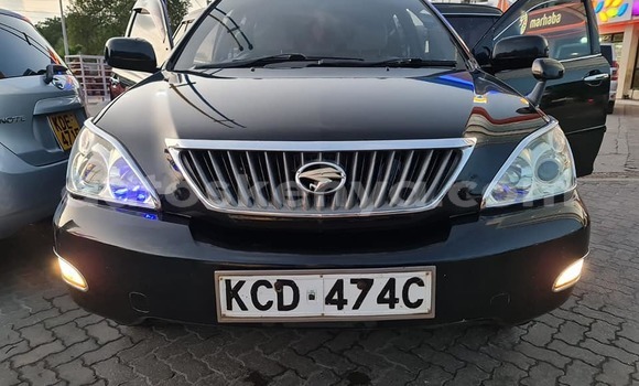 Nunua Ilio tumika Toyota Harrier Nyeusi Gari ndani ya Nairobi nchini Nairobi