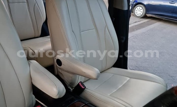 Nunua Ilio tumika Toyota Harrier Nyeusi Gari ndani ya Nairobi nchini Nairobi Nunua Ilio tumika Toyota Harrier Nyeusi Gari ndani ya Nairobi nchini Nairobi
