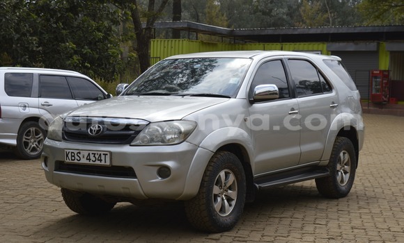 Buy Used Toyota Fortuner Silver Car in Nairobi in Nairobi Buy Used Toyota Fortuner Silver Car in Nairobi in Nairobi