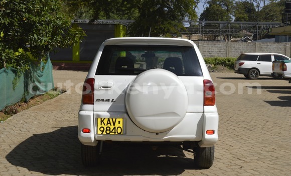 Buy Used Toyota RAV4 White Car in Nairobi in Nairobi Buy Used Toyota RAV4 White Car in Nairobi in Nairobi