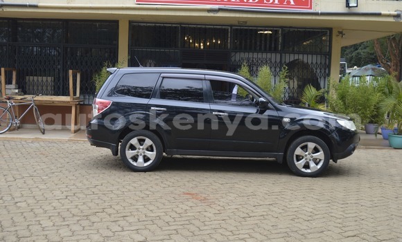 Nunua Ilio tumika Subaru Forester Nyeusi Gari ndani ya Nairobi nchini Nairobi