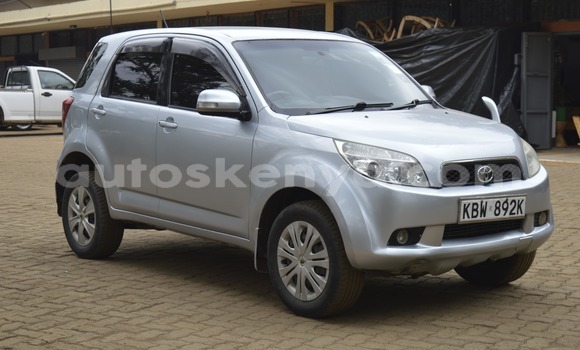 Oofamaa Toyota Rush Silver Makiinaa iti Nairobi keessatti Nairobi keessatti Oofamaa Toyota Rush Silver Makiinaa iti Nairobi keessatti Nairobi keessatti