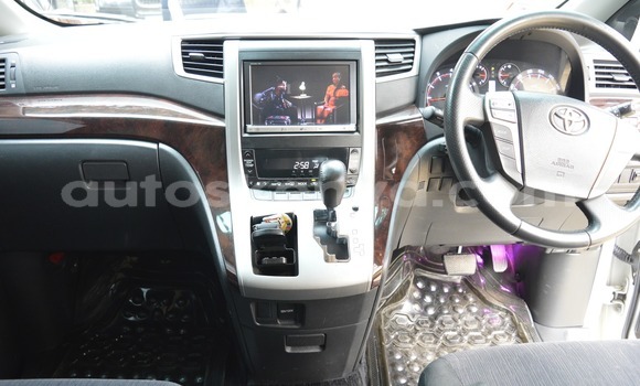 Buy Used Toyota Vellfire White Car in Nairobi in Nairobi Buy Used Toyota Vellfire White Car in Nairobi in Nairobi