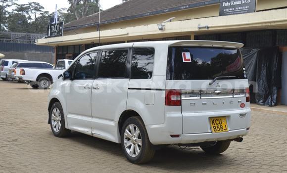 Buy Used Mitsubishi Delica White Car in Nairobi in Nairobi Buy Used Mitsubishi Delica White Car in Nairobi in Nairobi