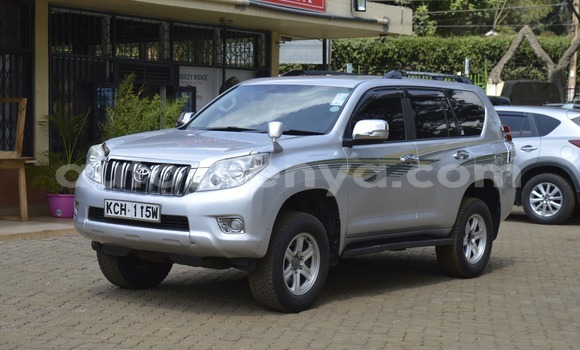 Buy Used Toyota Land Cruiser Prado Silver Car in Nairobi in Nairobi Buy Used Toyota Land Cruiser Prado Silver Car in Nairobi in Nairobi