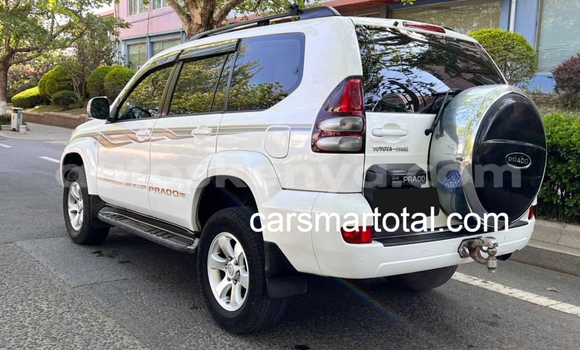 Buy Used Toyota Prado White Car in El Wak in Northeast Kenya Buy Used Toyota Prado White Car in El Wak in Northeast Kenya