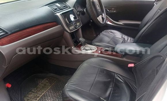 Oofamaa Toyota Premio White Makiinaa iti Nairobi keessatti Nairobi keessatti Oofamaa Toyota Premio White Makiinaa iti Nairobi keessatti Nairobi keessatti