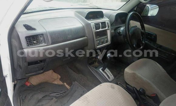 Oofamaa Mitsubishi Pajero Mini White Makiinaa iti Nairobi keessatti Nairobi keessatti Oofamaa Mitsubishi Pajero Mini White Makiinaa iti Nairobi keessatti Nairobi keessatti