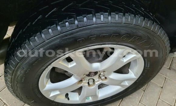 Oofamaa Toyota RAV4 White Makiinaa iti Nairobi keessatti Nairobi keessatti Oofamaa Toyota RAV4 White Makiinaa iti Nairobi keessatti Nairobi keessatti