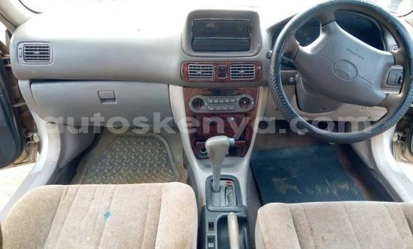 Oofamaa Toyota Corolla Silver Makiinaa iti Nairobi keessatti Nairobi keessatti Oofamaa Toyota Corolla Silver Makiinaa iti Nairobi keessatti Nairobi keessatti