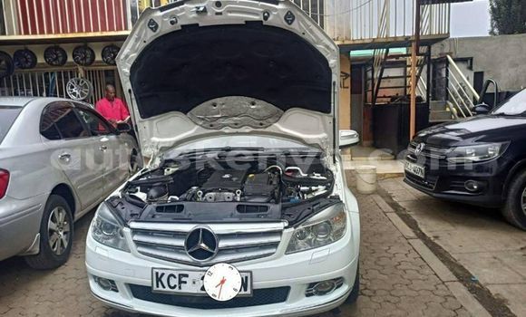 Oofamaa Mercedes‒Benz C–Class White Makiinaa iti Nairobi keessatti Nairobi keessatti Oofamaa Mercedes‒Benz C–Class White Makiinaa iti Nairobi keessatti Nairobi keessatti